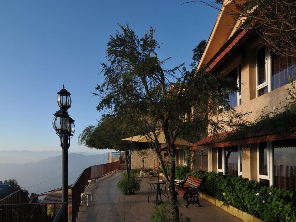 Club Mahindra Mussoorie Hotel Exterior foto