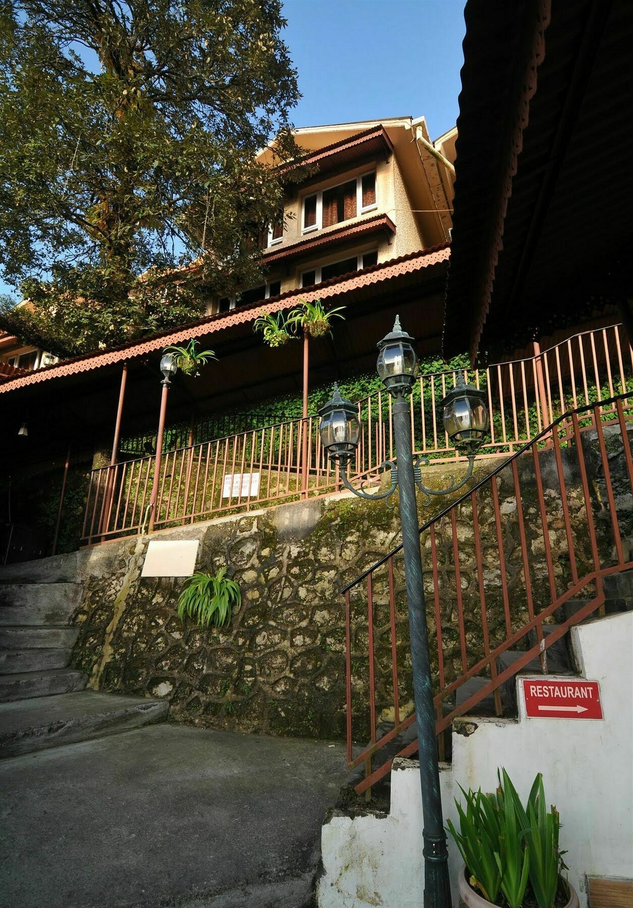 Club Mahindra Mussoorie Hotel Exterior foto